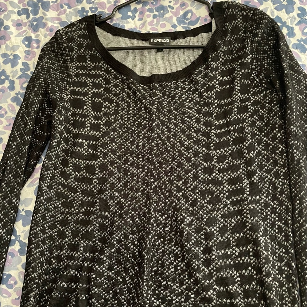 Express Long Sleeve - worn once